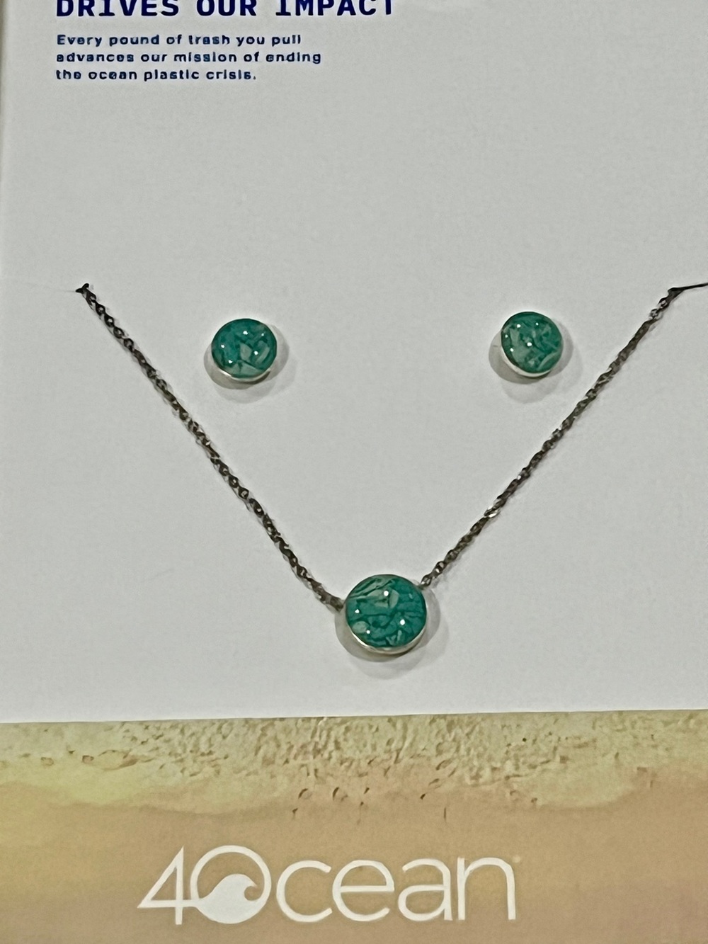 40cean Green.sterling Silver Round Pendant Necklace and Stud Earring Set